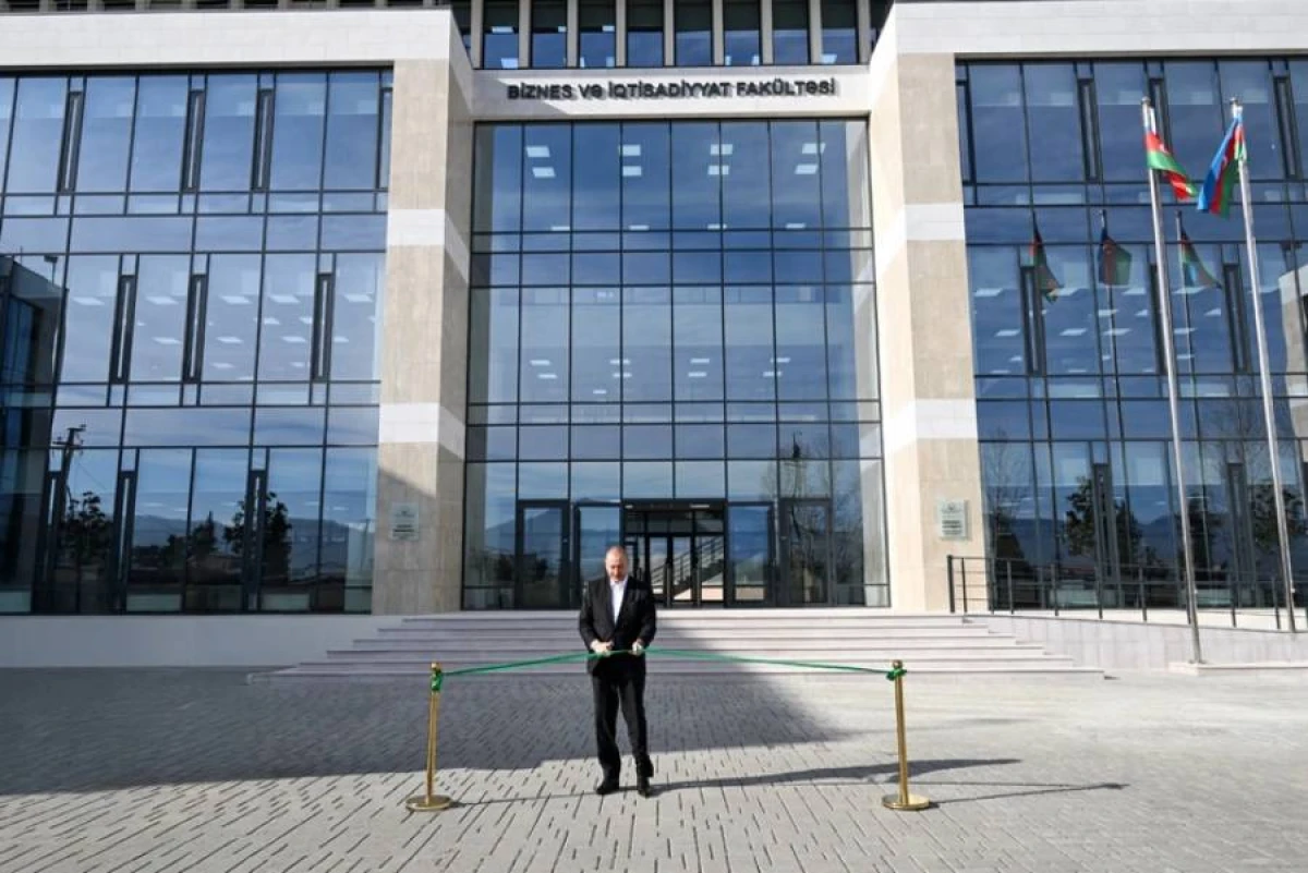 Qarabağ Universitetinin Biznes və iqtisadiyyat fakültəsinin binasının açılışı oldu - YENİLƏNDİ