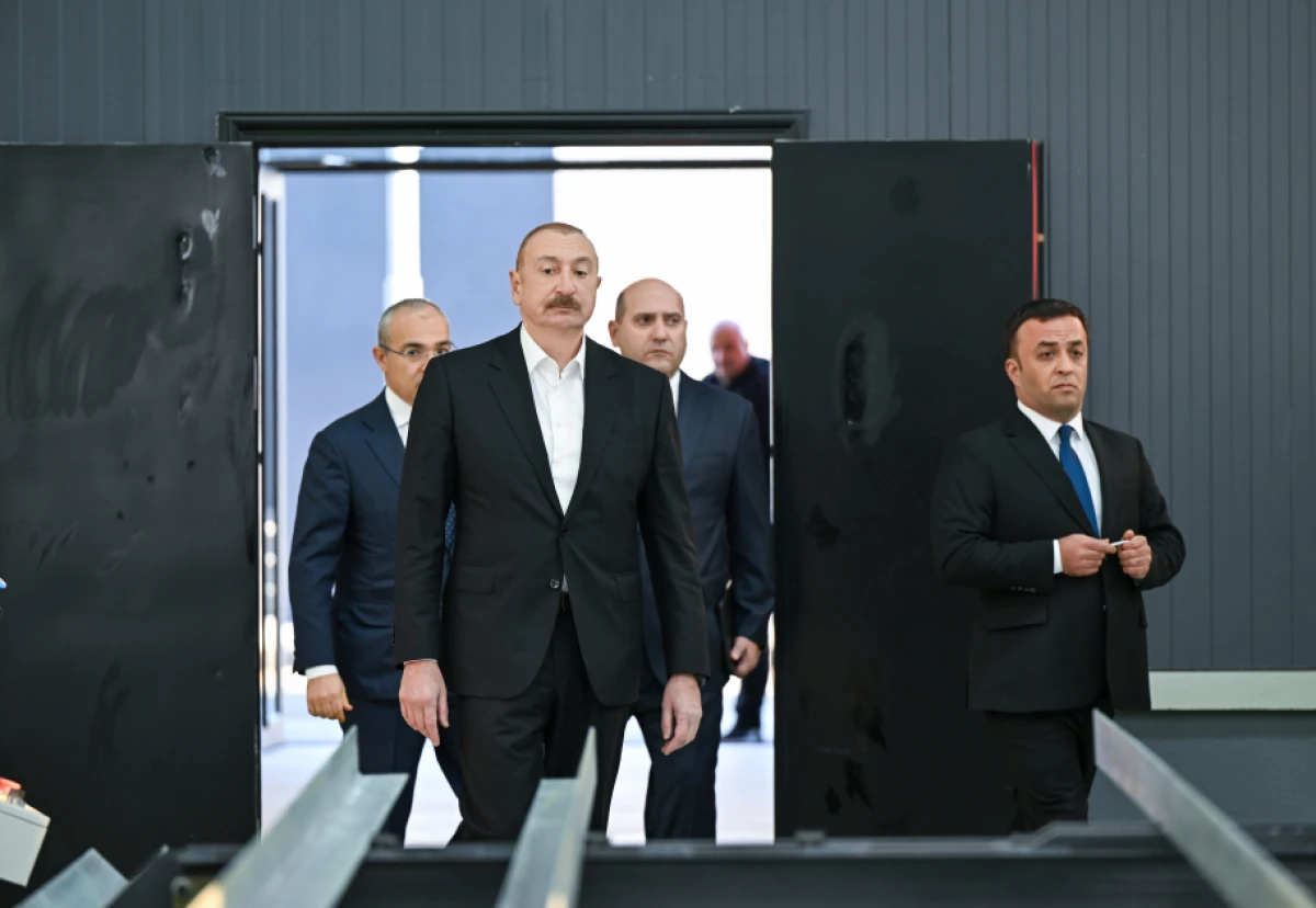 Prezident İlham Əliyev Ağdamda metal elektrik dirəklərinin istehsalı müəssisəsinin açılışında iştirak etdi — 8