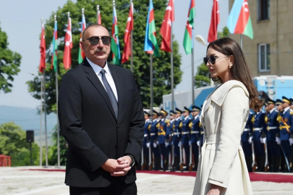 Mehriban Əliyeva İlham Əliyevi doğum günü münasibəti ilə təbrik etdi