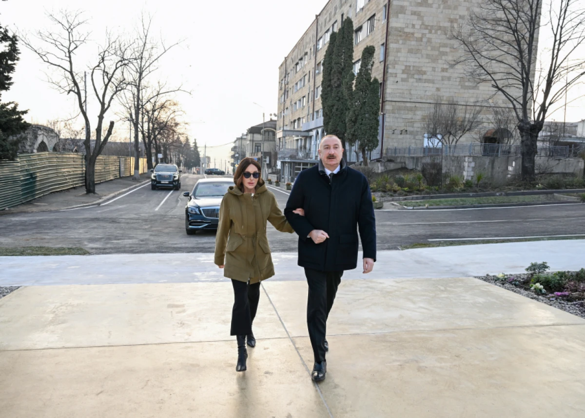 İlham Əliyev Xankəndidə Zəfər parkının açılışında iştirak etdi - YENİLƏNDİ — 9