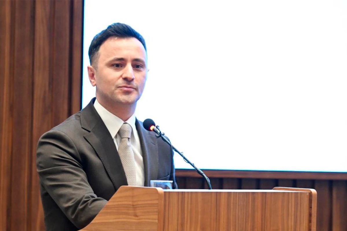 Bəhruz Əzimov: “Eyni ailədən bir neçə nəfər təhsil tələbə kreditindən faydalanıb”
