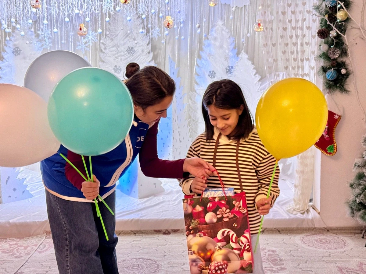 Leyla Əliyevanın təşəbbüsü ilə Gəncədə uşaq evində Yeni il tədbiri keçirildi — 6