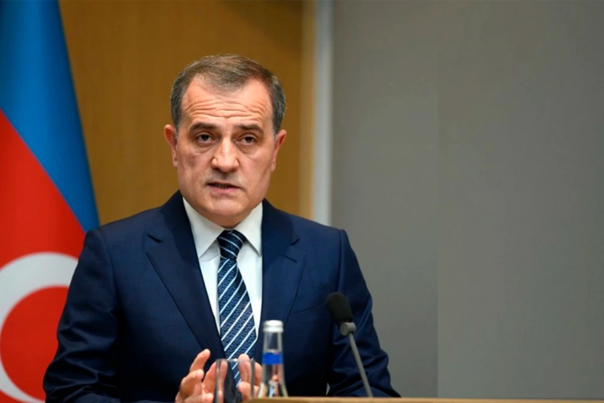 Ceyhun Bayramov: “Azərbaycan müharibələr fonunda prinsipial xəttini qoruyur”
