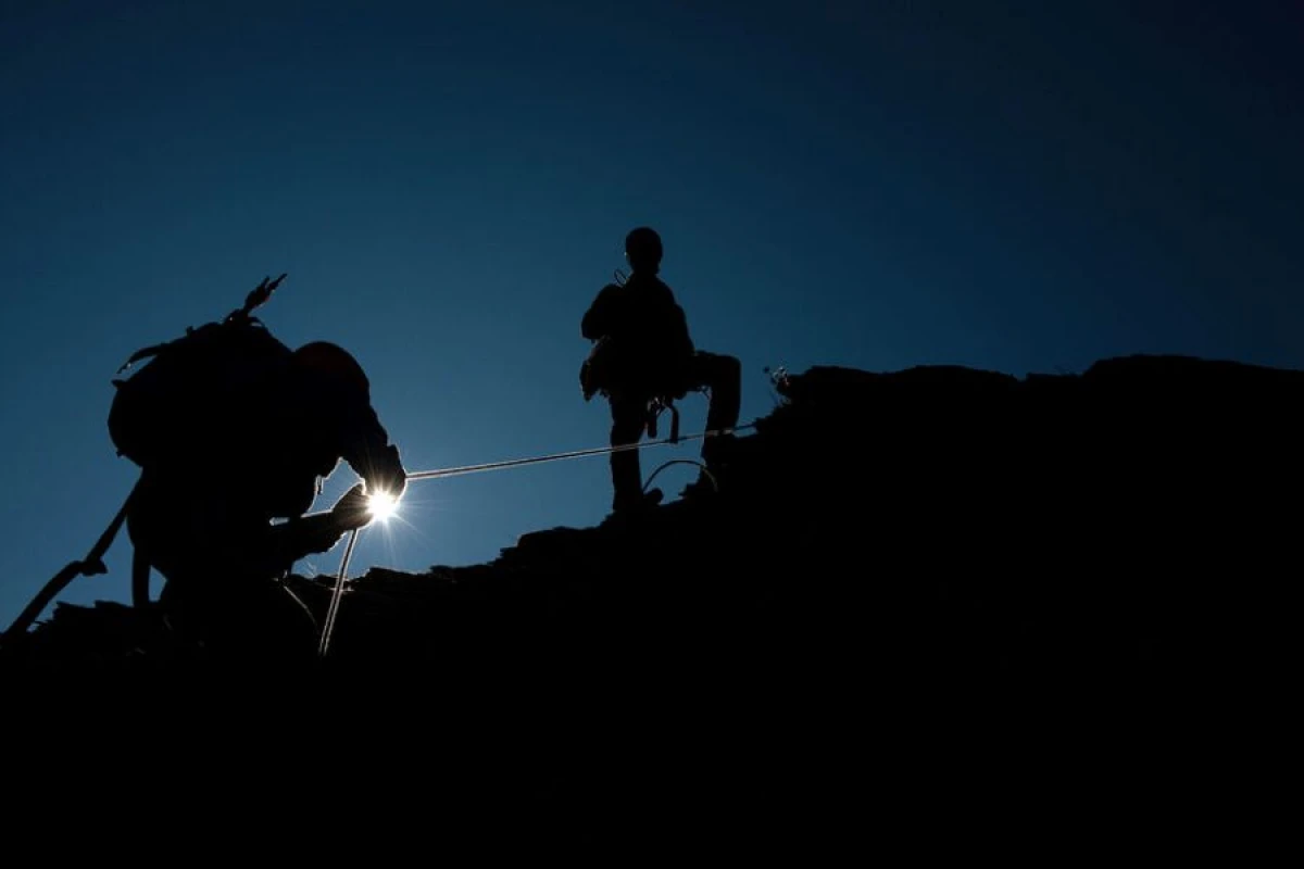 Qazaxıstanda alpinistlər itkin düşdü
