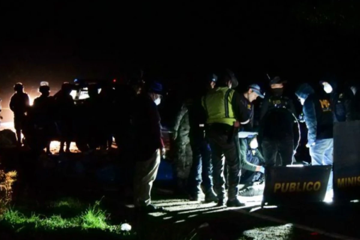 Qvatamelada avtobus dərəyə aşdı - 15 ölü