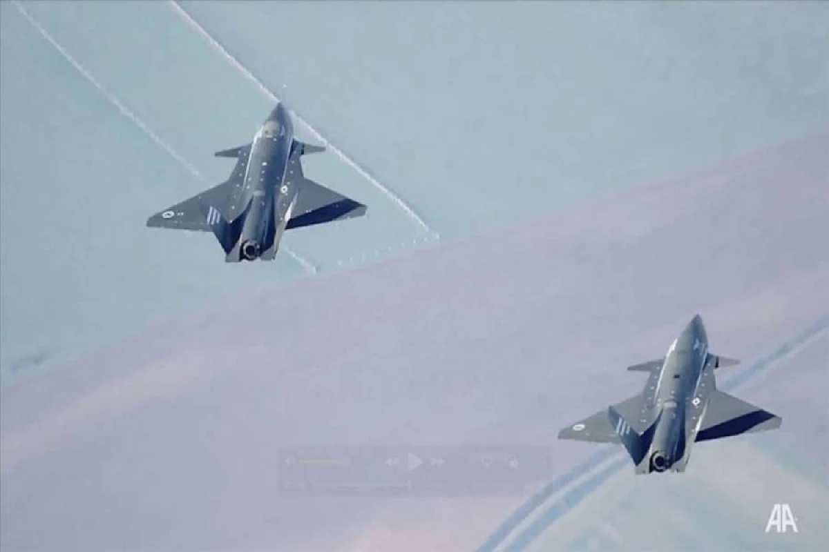 Dünyada ilk dəfə iki pilotsuz döyüş təyyarəsi avtonom uçdu
