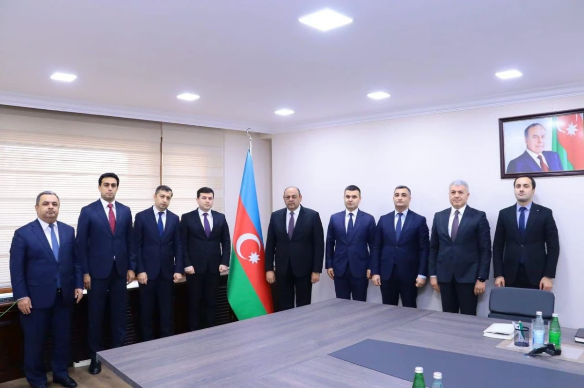 Hakim vəzifəsinə təyin edilən prokurorluq işçiləri ilə görüş keçirildi — 3