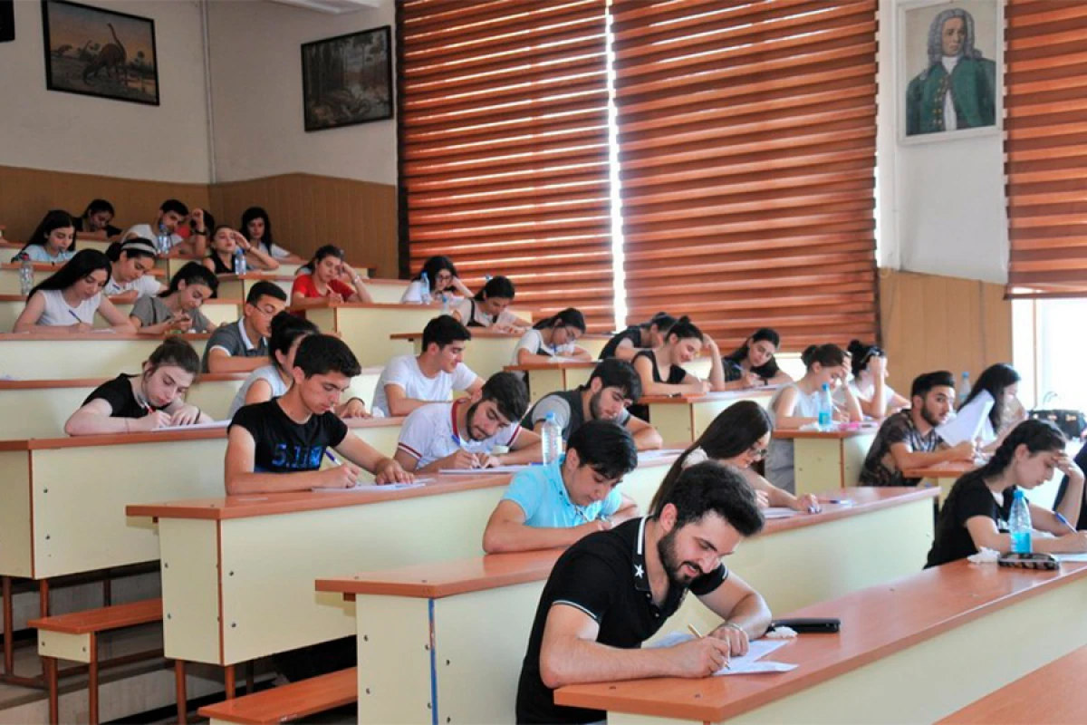 Bu il 900-dən çox tələbə yerdəyişmə edib