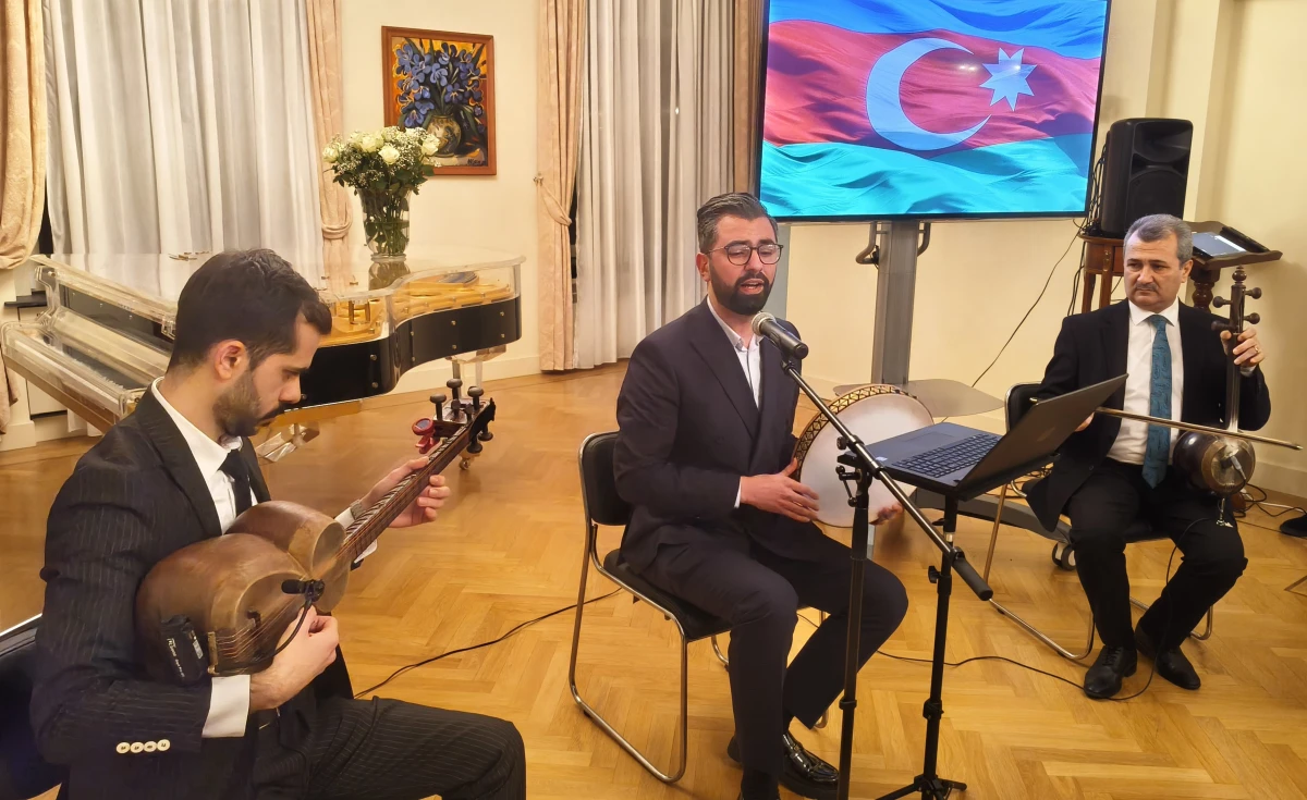 Niderlandda Dünya Azərbaycanlılarının Həmrəylik Günü qeyd olundu — 2