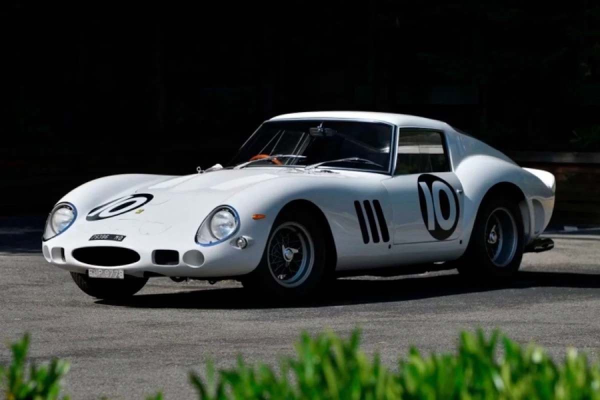 Əfsanə hərracda: Ferrari 250 GTO 70 milyon dolları keçə bilər