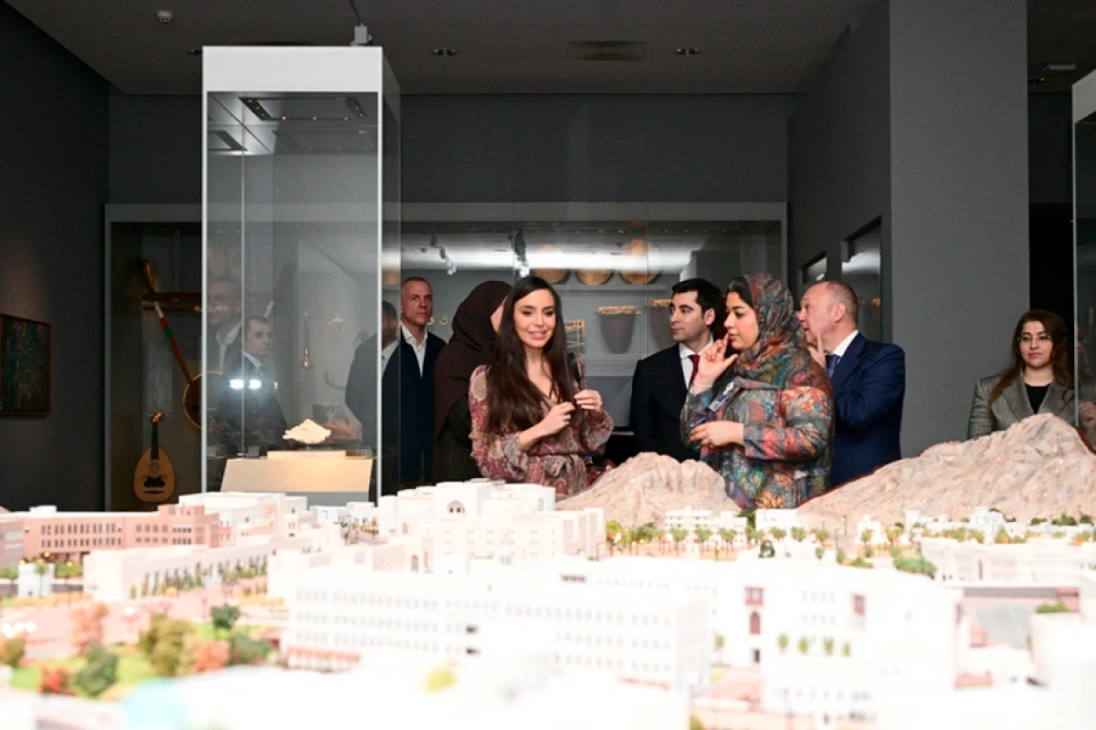 Leyla Əliyeva Oman Milli Muzeyində və Mutrah bazarında oldu