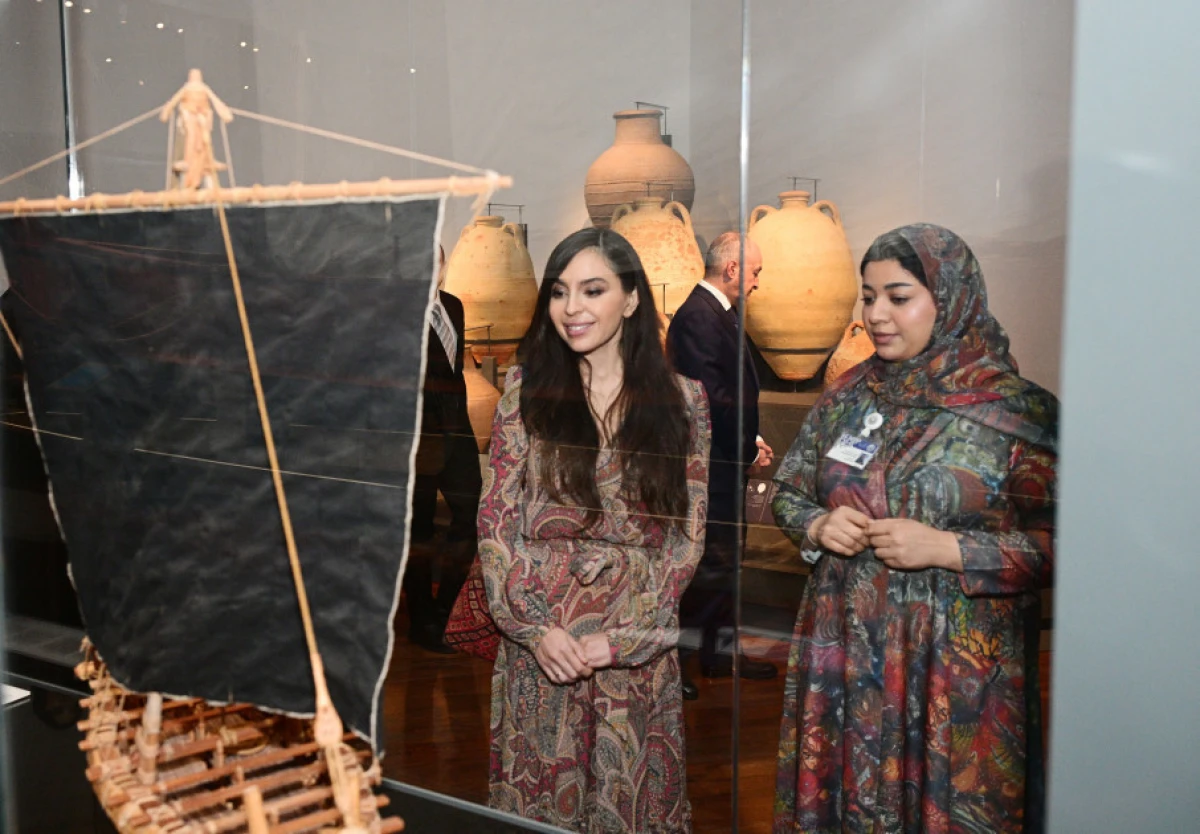 Leyla Əliyeva Oman Milli Muzeyində və Mutrah bazarında oldu — 2
