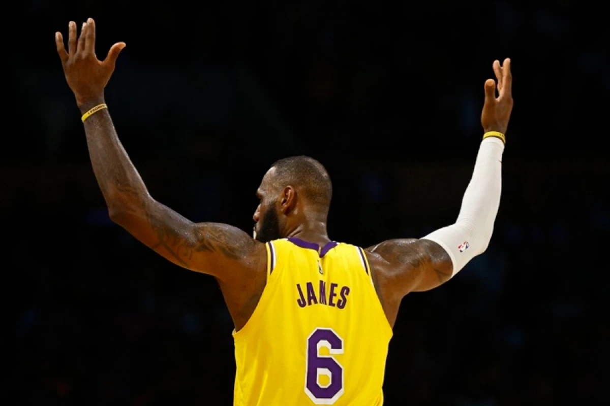 Tarix yazılmağa davam edir: Lebron ikinci oldu