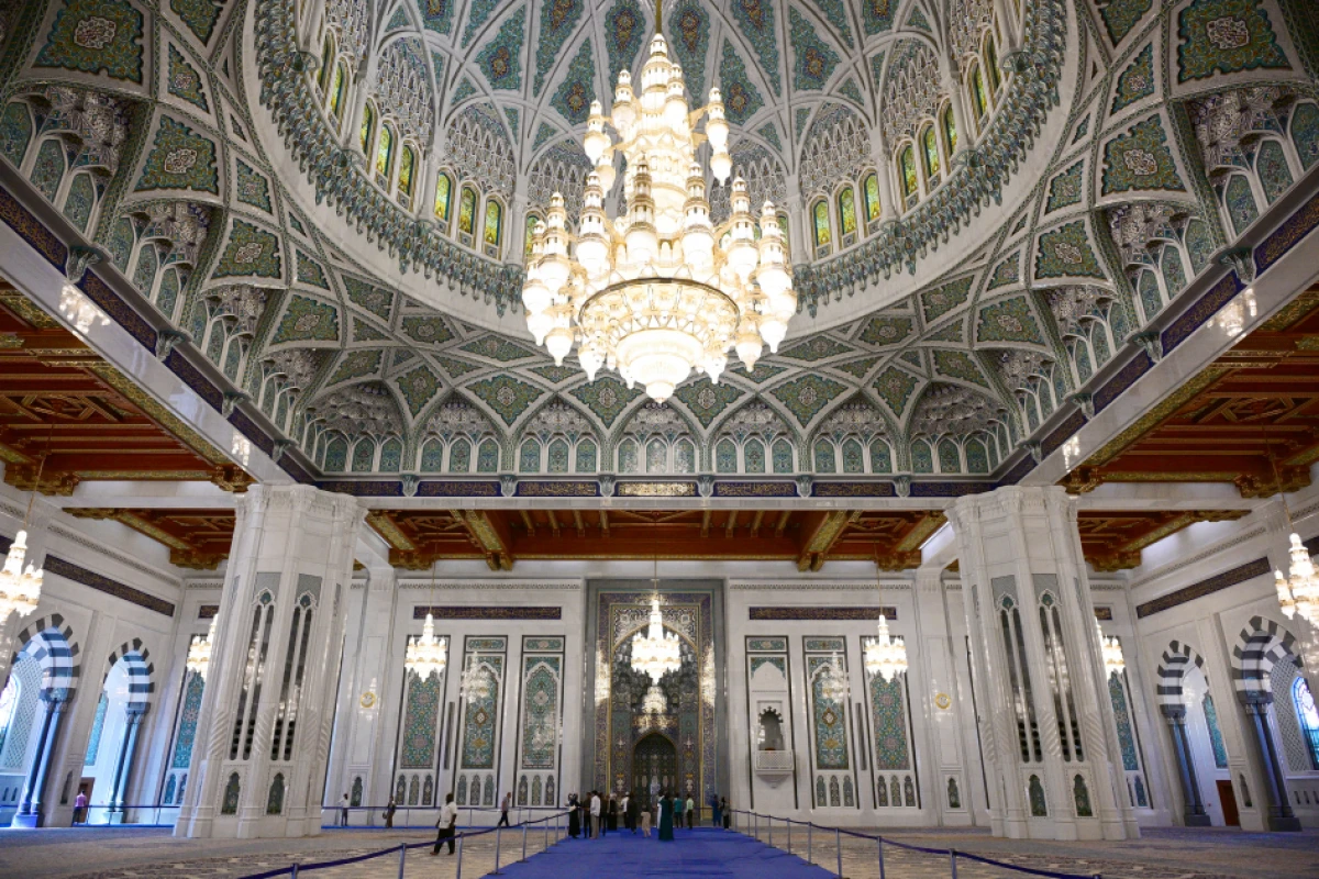 Leyla Əliyeva Maskatda Sultan Qabus Böyük Məscidini ziyarət etdi — 1