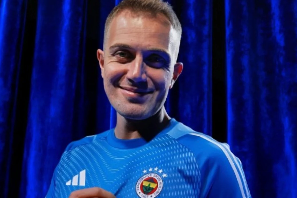 "Fənərbağça" sabiq qapıçısını transfer etdi