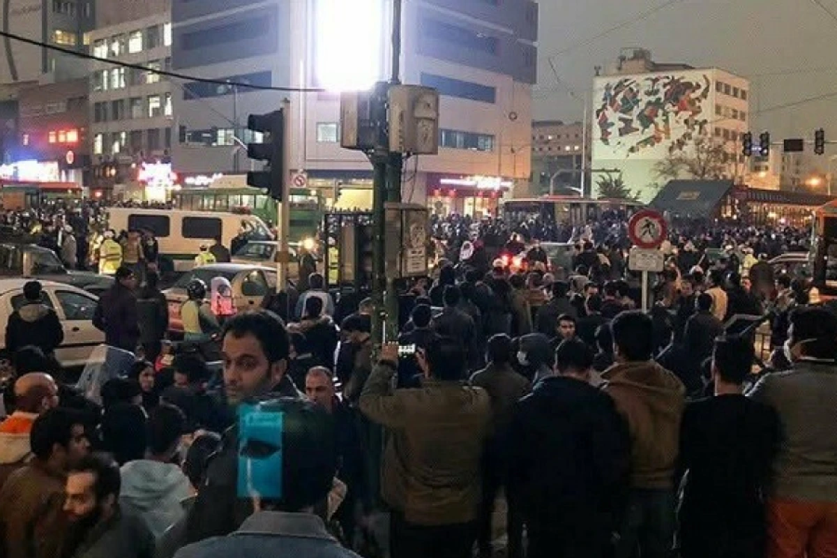 İrandakı etirazçılar edamla hədələndi