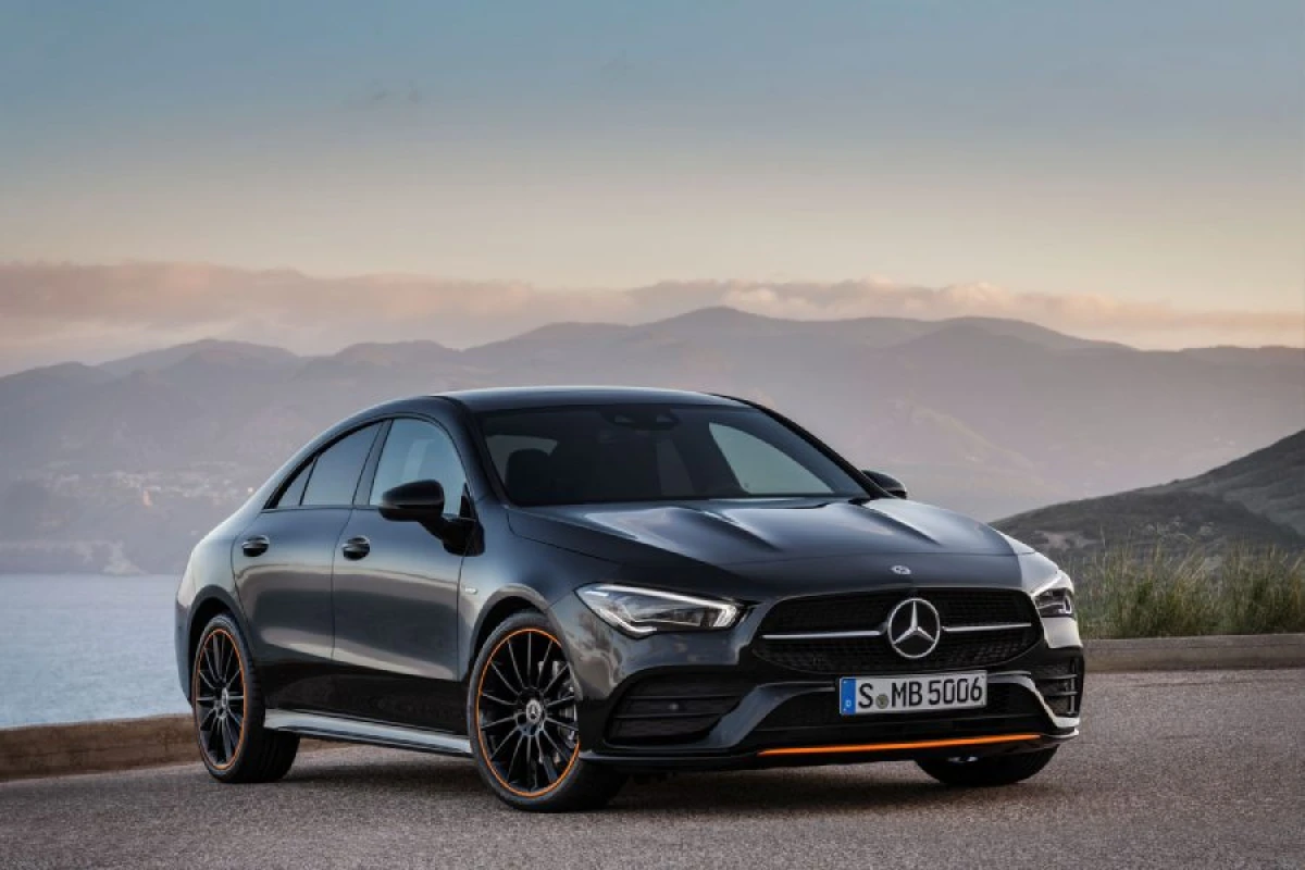 "Mercedes" "İlin Avtomobili" seçildi