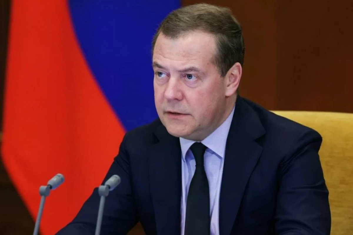Medvedev: "Ukraynada Avropa və NATO qoşunlarına icazə verməyəcəyik"