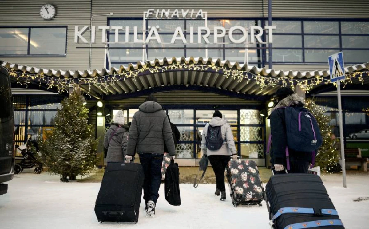Laplandiyada şiddətli şaxtalar turistləri çətin vəziyyətə saldı