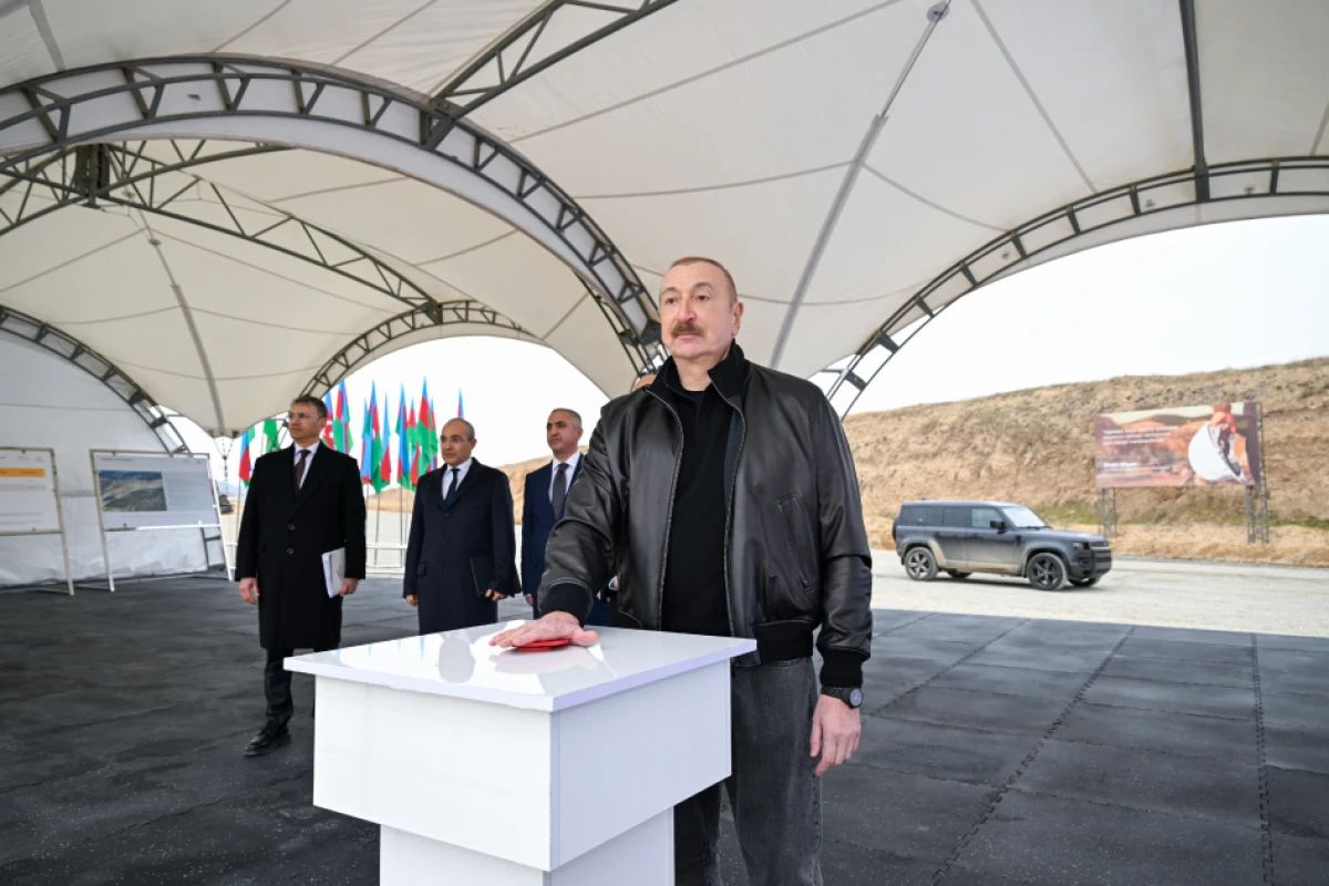 Prezident “Dəmirli” Filiz Emalı Kompleksinin fəaliyyəti ilə tanış oldu - YENİLƏNDi — 5