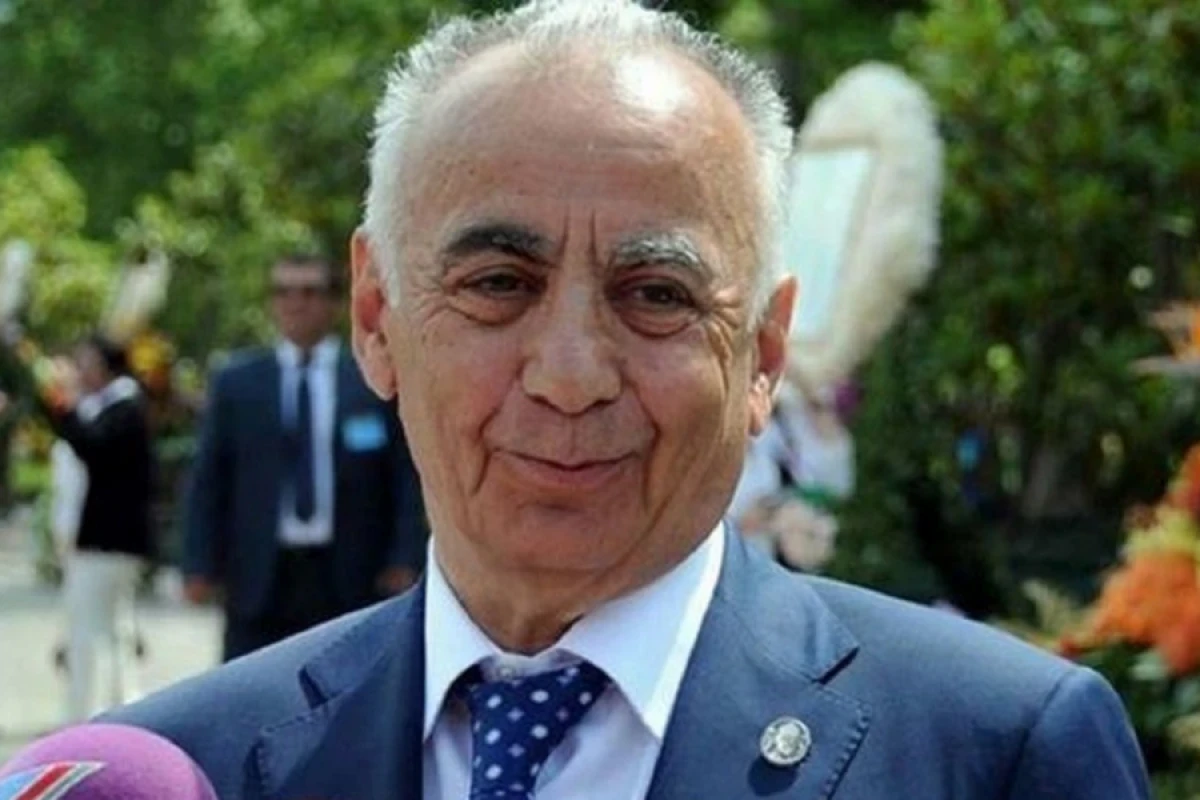 Hacıbala Abutalıbov Bakıdan villasına köçdü