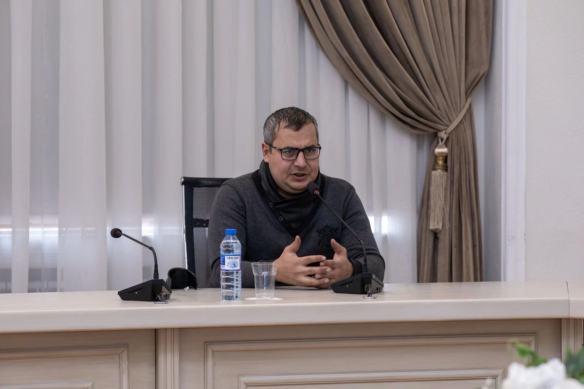 Pərviz Şahbazov Bakı və Sumqayıtdan olan vətəndaşları qəbul etdi — 2