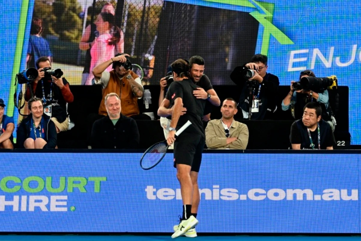 Tennis tarixindən gözəl kadr: iki nəhəng bir arada