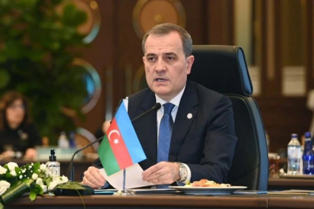 Ceyhun Bayramov 20 Yanvar şəhidlərini andı