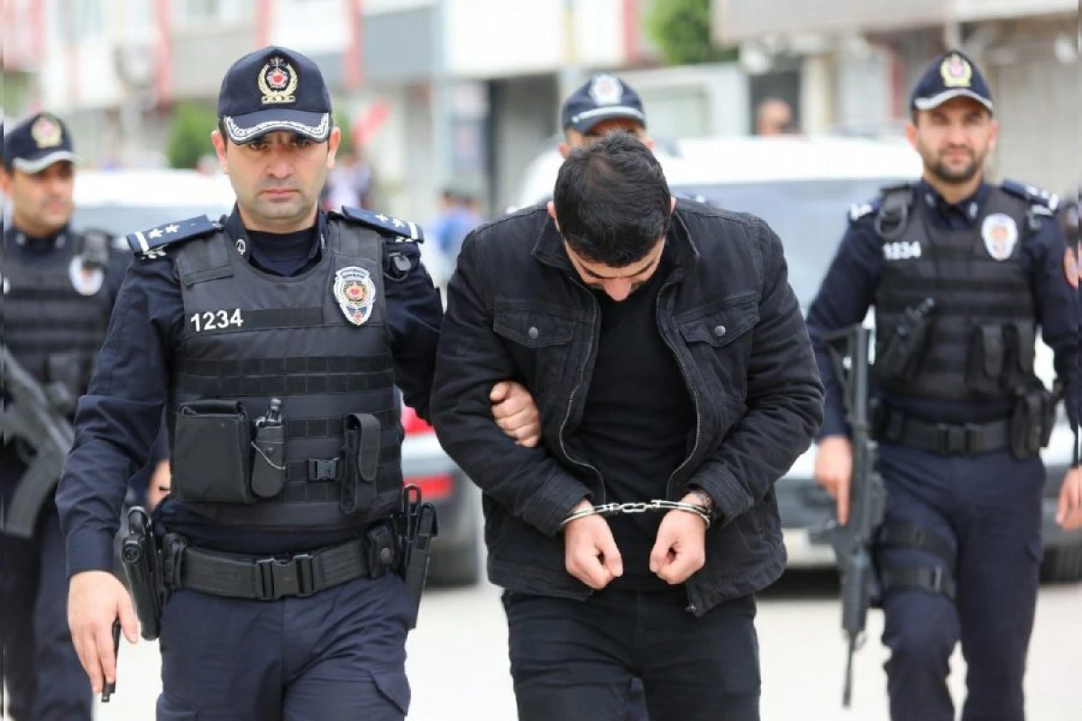 Türkiyəli müğənni saxlanıldı