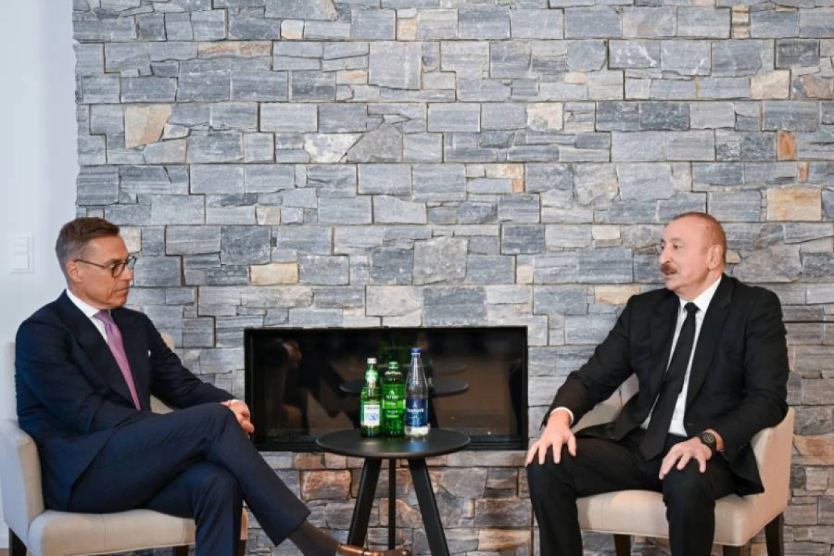 Azərbaycan Prezidenti Davosda Finlandiya Prezidenti ilə görüşdü