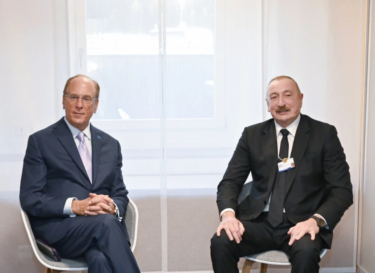 Prezident İlham Əliyev Davosda “BlackRock”un baş icraçı direktoru və “Global Infrastructure Partners” şirkətinin təsisçisi, sədri və baş icraçı direktoru ilə görüşüb — 4