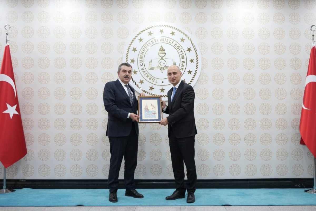 Emin Əmrullayev türkiyəli həmkarı ilə görüşdü