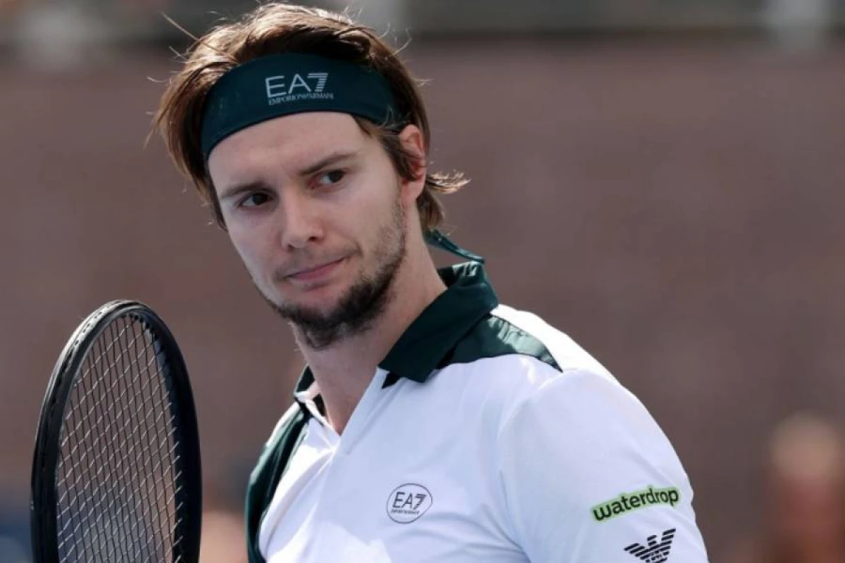 Qazaxıstanlı tennisçi: “Bersidə səni həqiqətən sevmirlər”