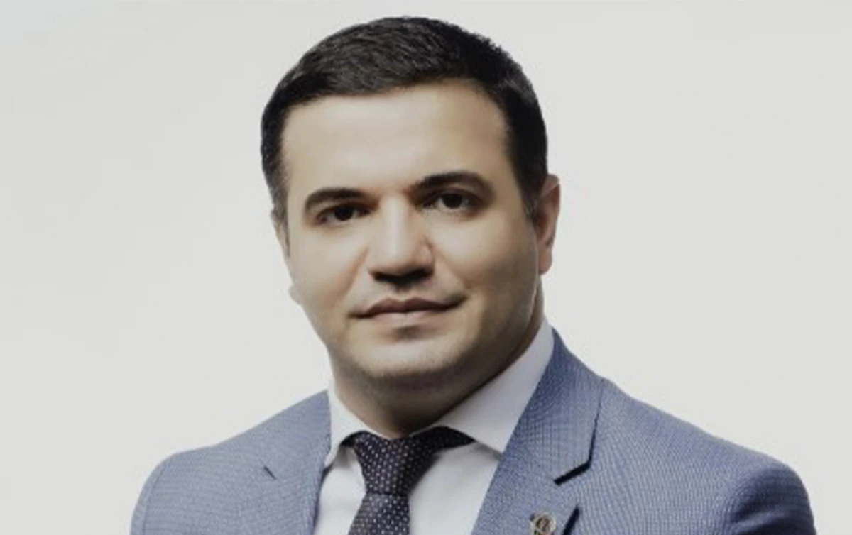 Dələduzluqda təqsirləndirilən keçmiş vəkil HƏBS OLUNDU — 1