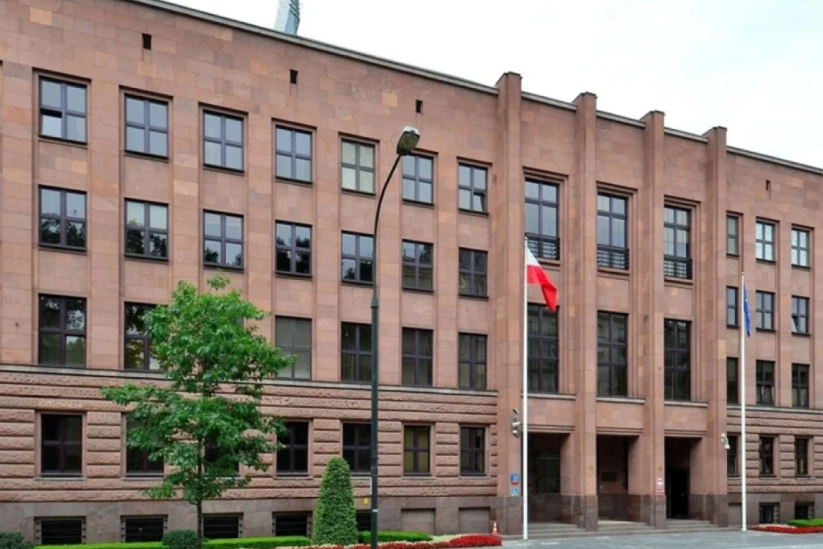 Macarıstan Ukrayna səfirini XİN-ə çağıracaq