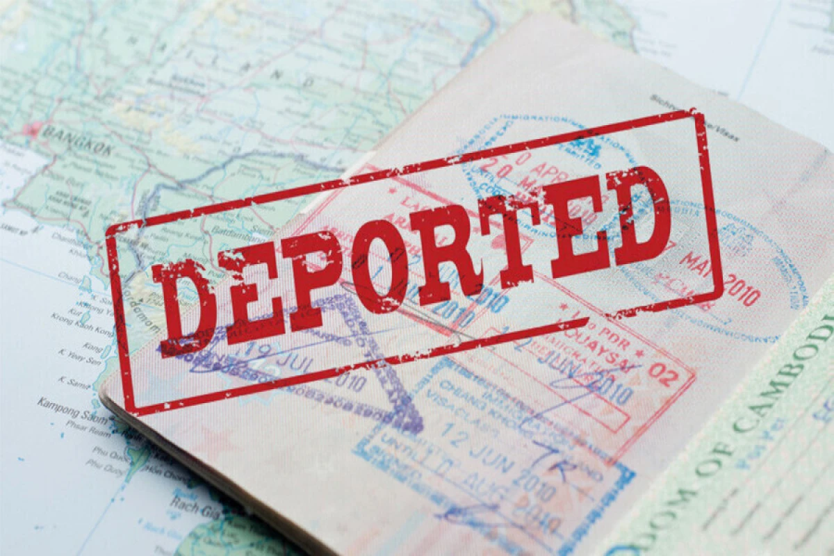 Azərbaycan vətəndaşları DEPORT EDİLDİ