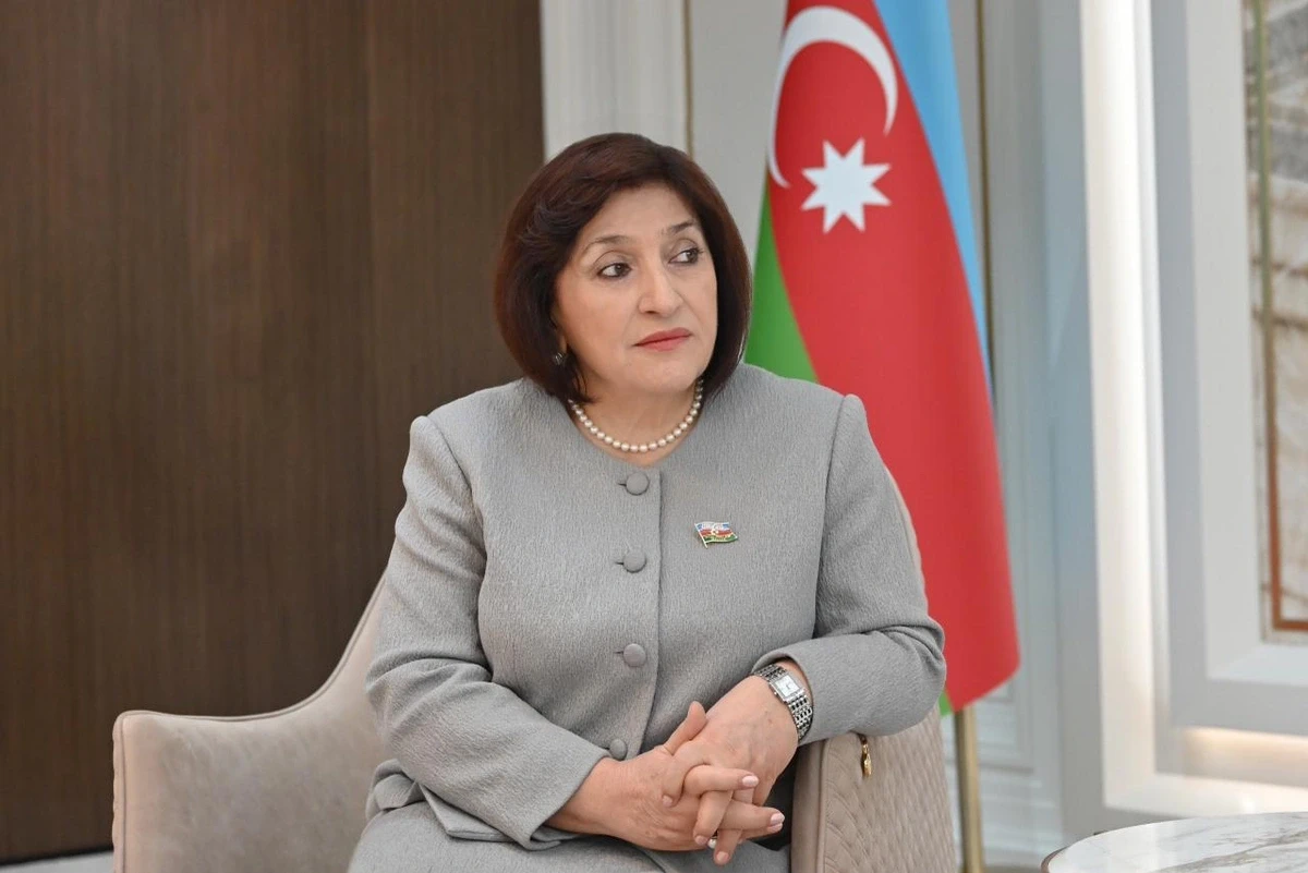 Sahibə Qafarova Saqr Qobaşla görüşdü — 5
