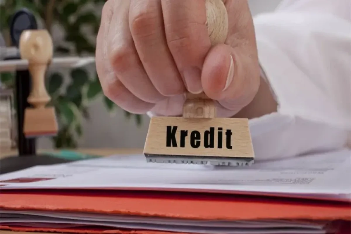 Problemli kreditlər niyə artır? - AÇIQLAMA