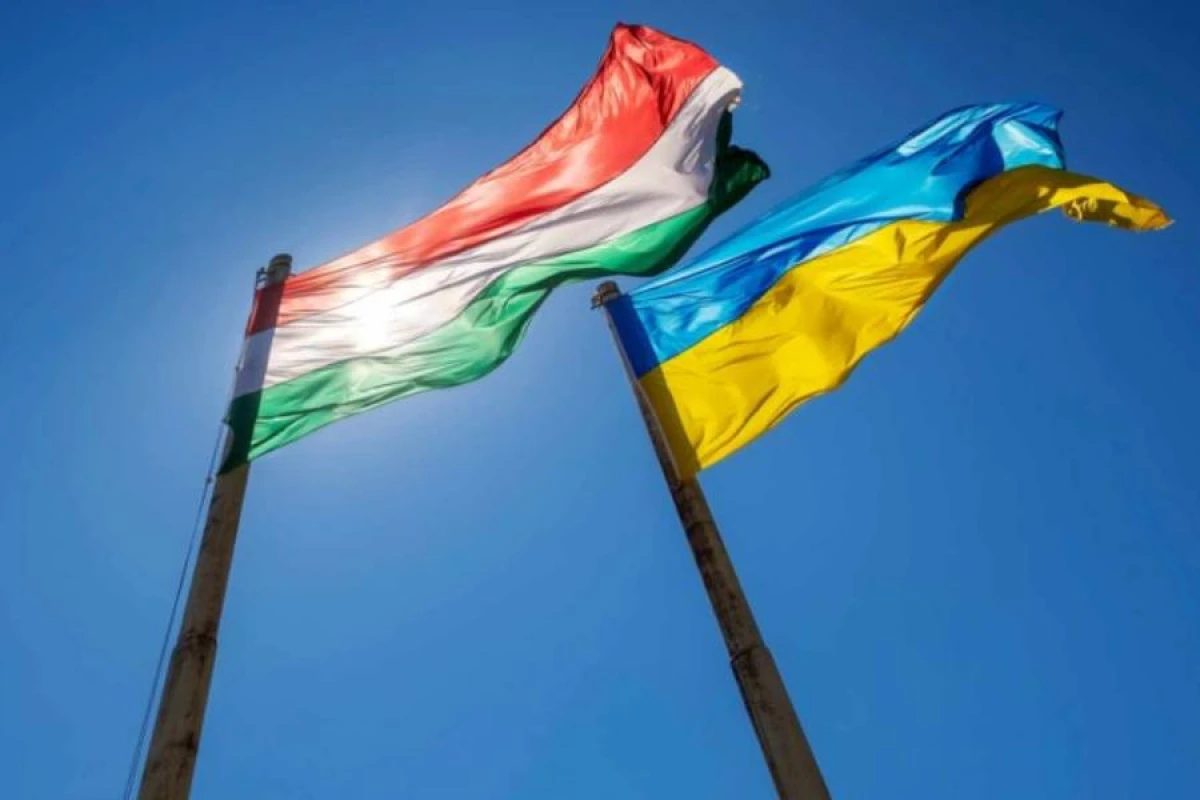 Ukrayna–Macarıstan gərginliyi: Kiyev səfiri çağırdı