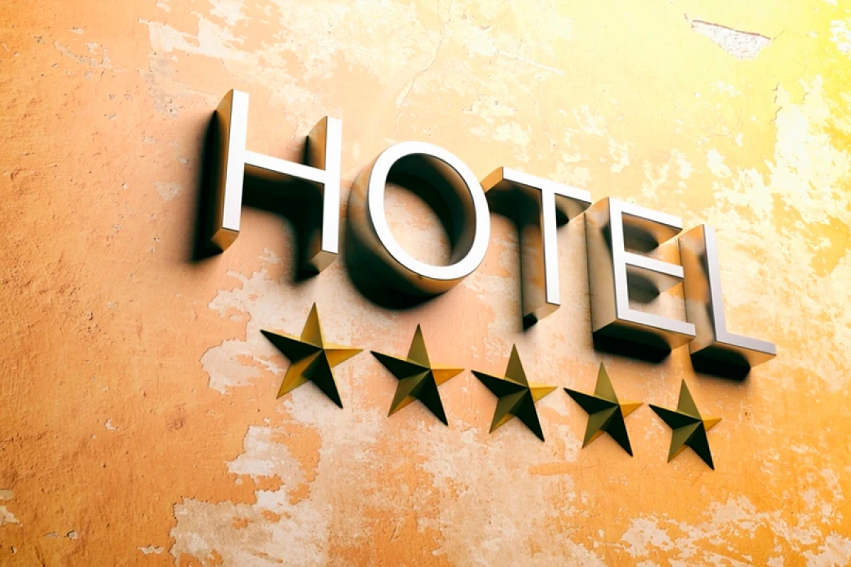 Hotellər üçün əmlak vergisinin azaldılması təklif edilir