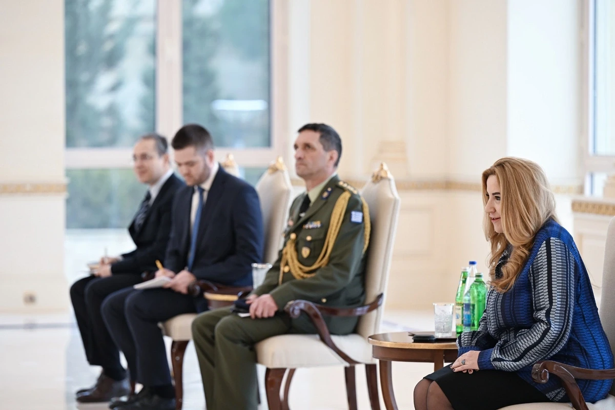 İlham Əliyev Yunanıstanın yeni səfirinin etimadnaməsini qəbul etdi - YENİLƏNDİ — 2
