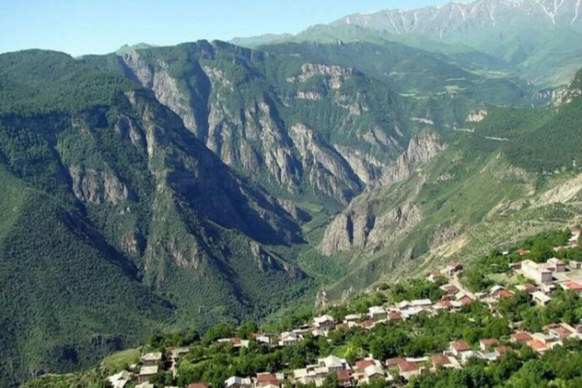 Növbəti köç karvanı Həsənriz kəndinə çatdı