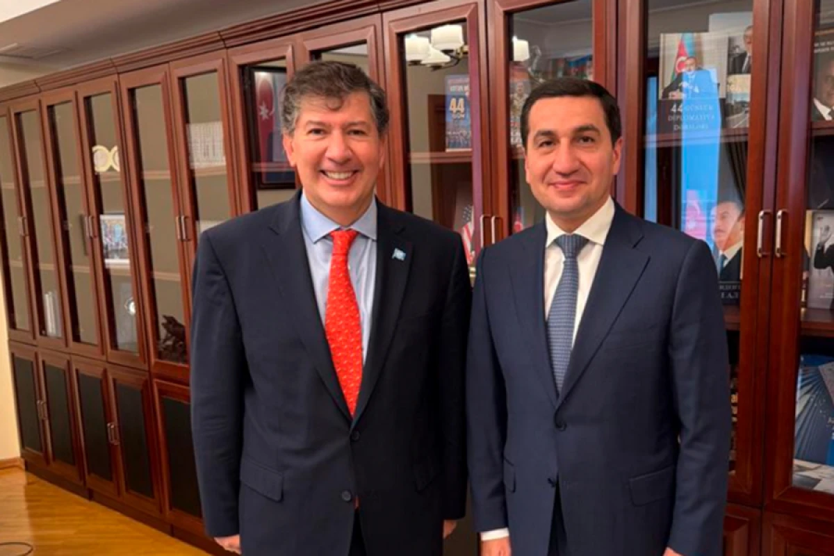 Hikmət Hacıyev İqor Qarafuliç ilə görüşdü