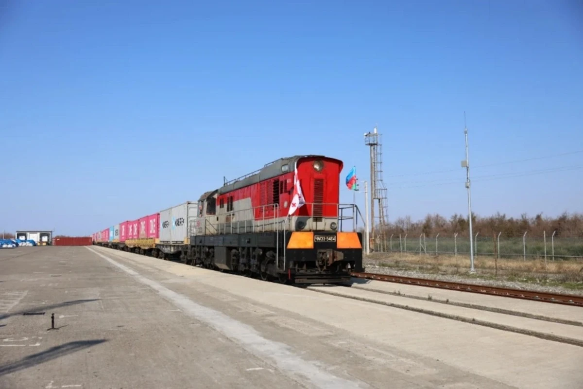 Poti–Bakı ekspres blok-qatarı yola salındı — 1