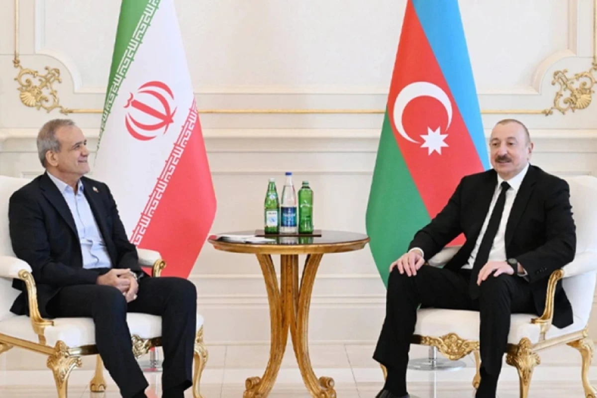 İlham Əliyev Məsud Pezeşkiana zəng etdi