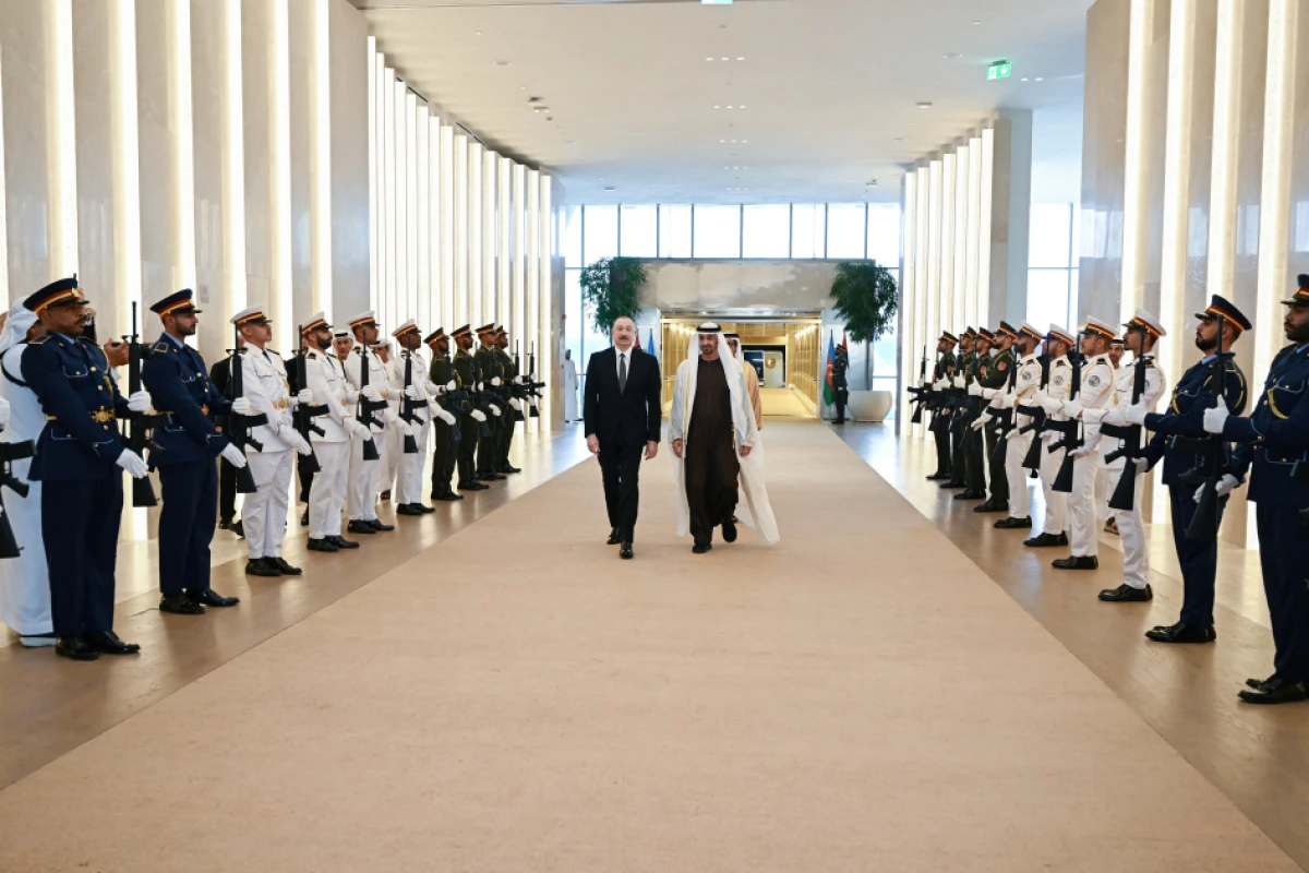 Prezident İlham Əliyev Birləşmiş Ərəb Əmirliklərinə səfərə gəldi — 3