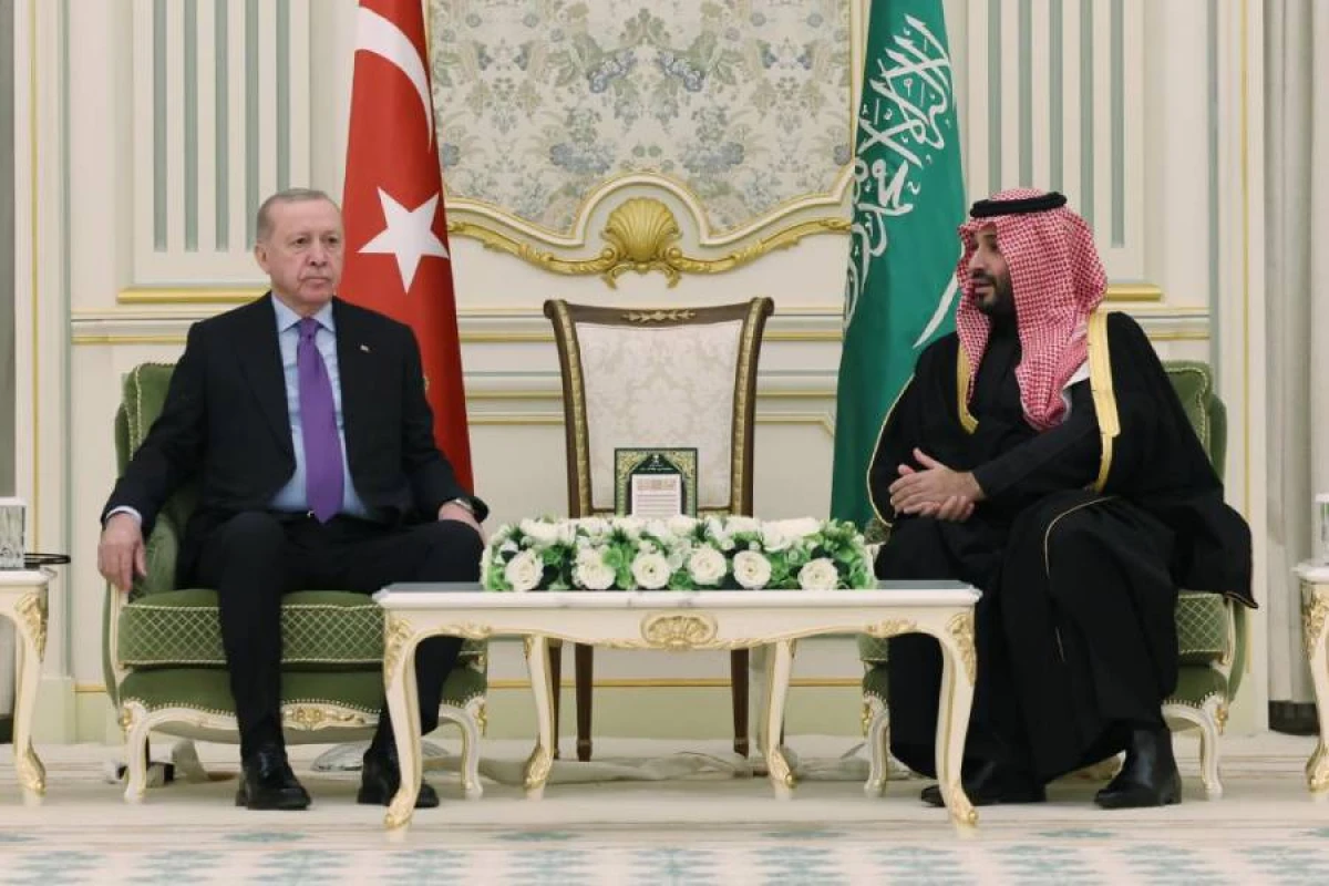 Ərdoğan Səudiyyə Ərəbistanının vəliəhd şahzadəsi ilə görüşdü