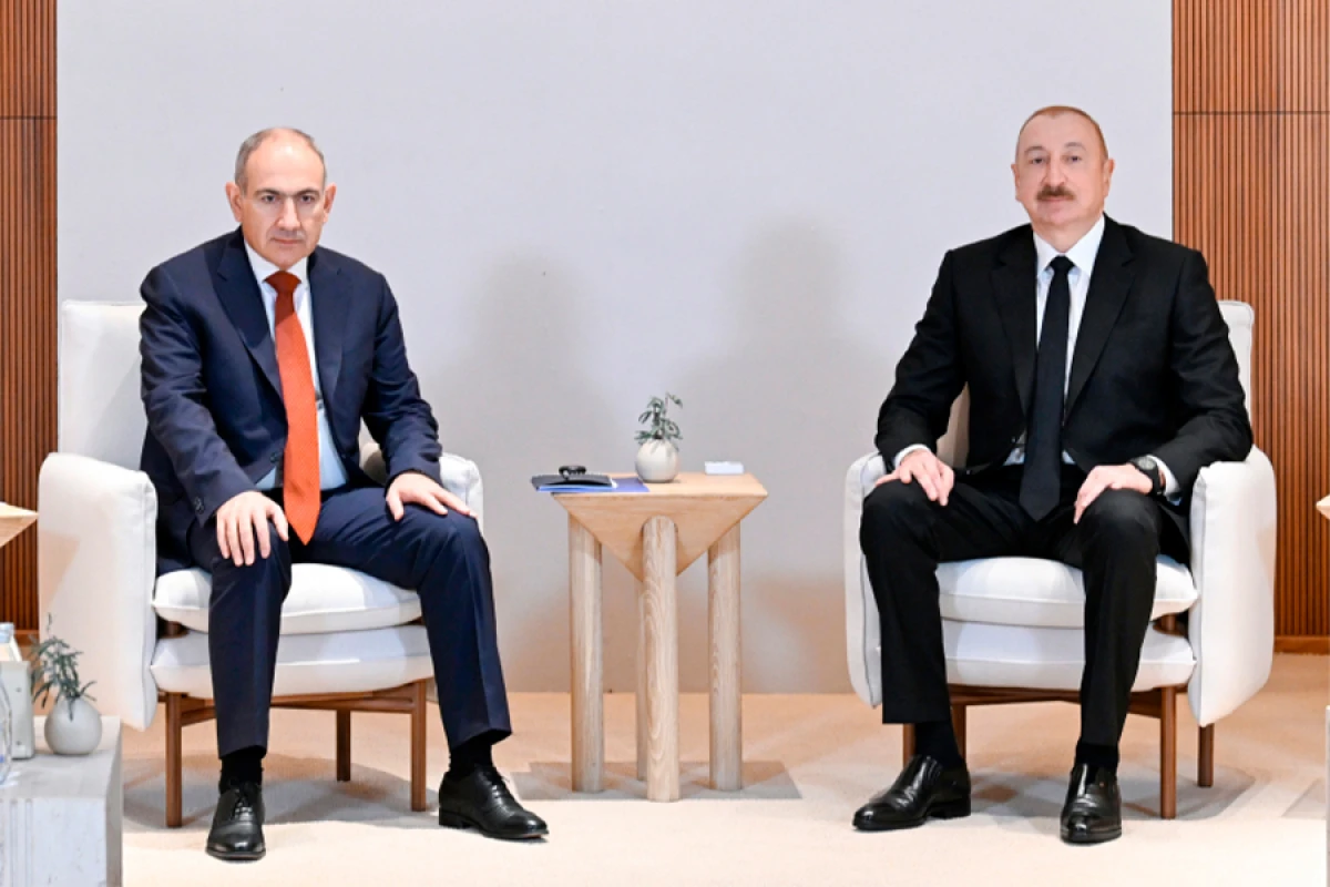 Əbu-Dabidə İlham Əliyev və Nikol Paşinyan arasında geniş tərkibdə görüş keçirildi - YENİLƏNDİ 2