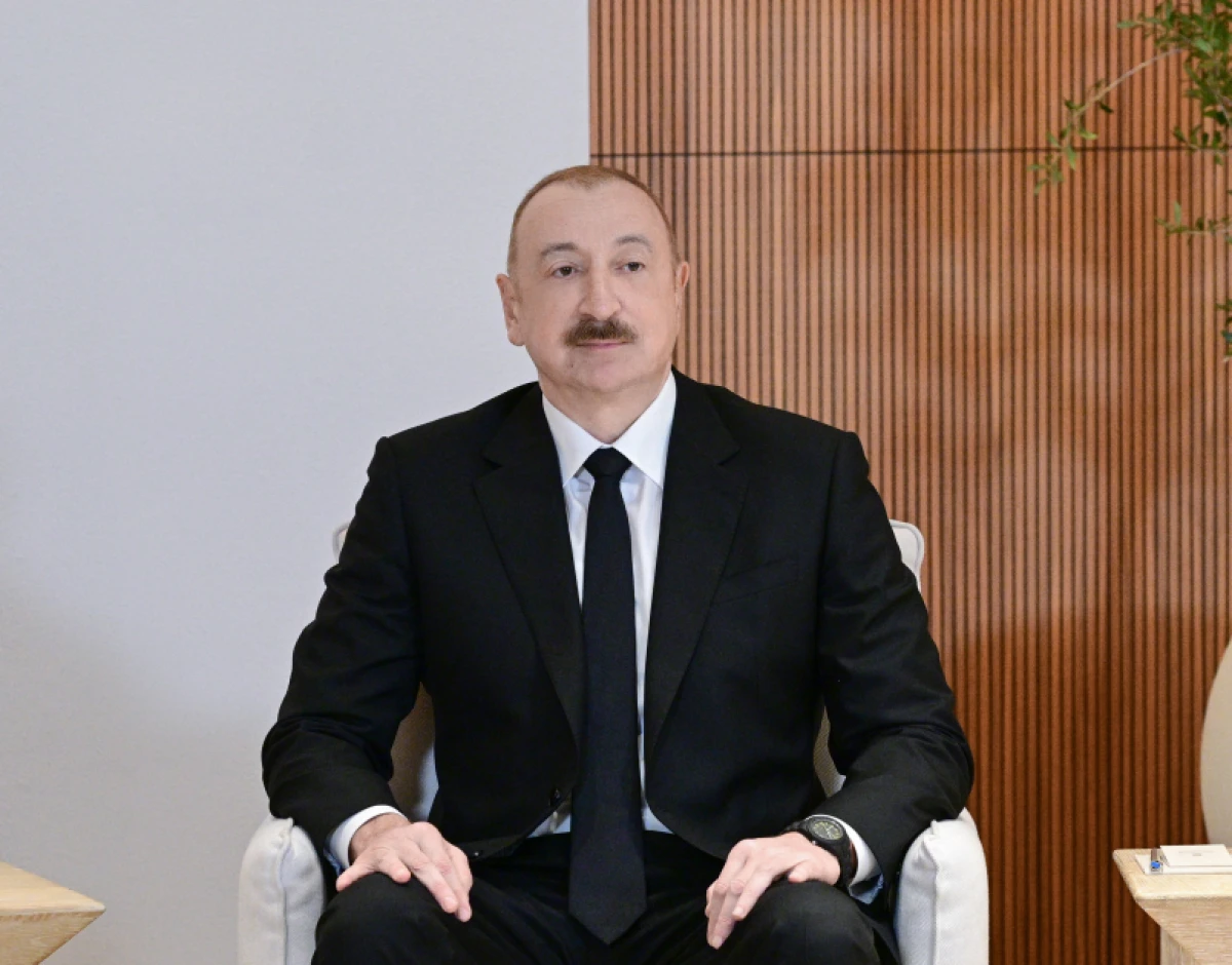 Əbu-Dabidə İlham Əliyev və Nikol Paşinyan arasında geniş tərkibdə görüş keçirildi - YENİLƏNDİ 2 — 2