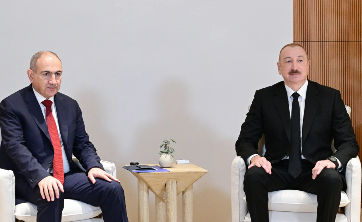Əbu-Dabidə İlham Əliyev və Nikol Paşinyan arasında geniş tərkibdə görüş keçirildi - YENİLƏNDİ 2 — 3